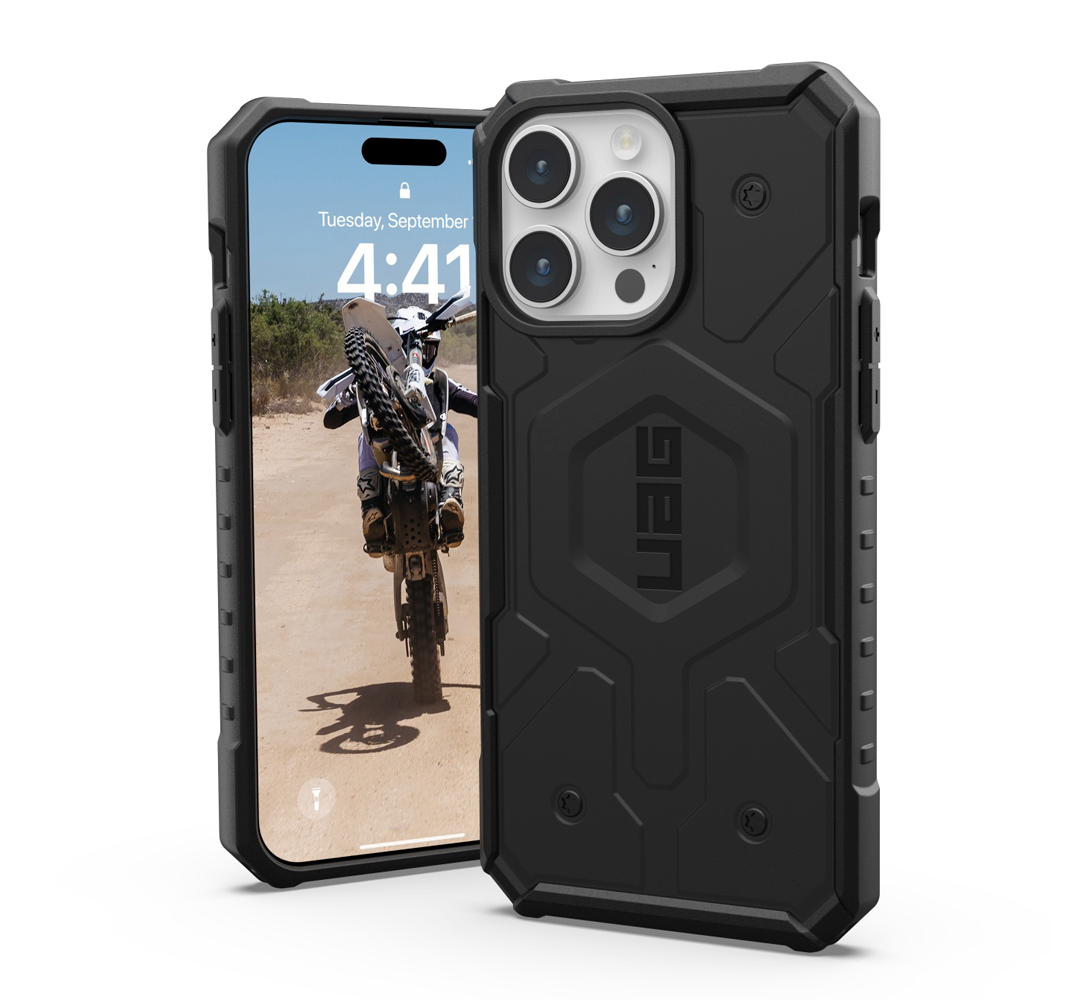 UAG Pathfinder MagSafe Cover iPhone 15 Pro - Military Green